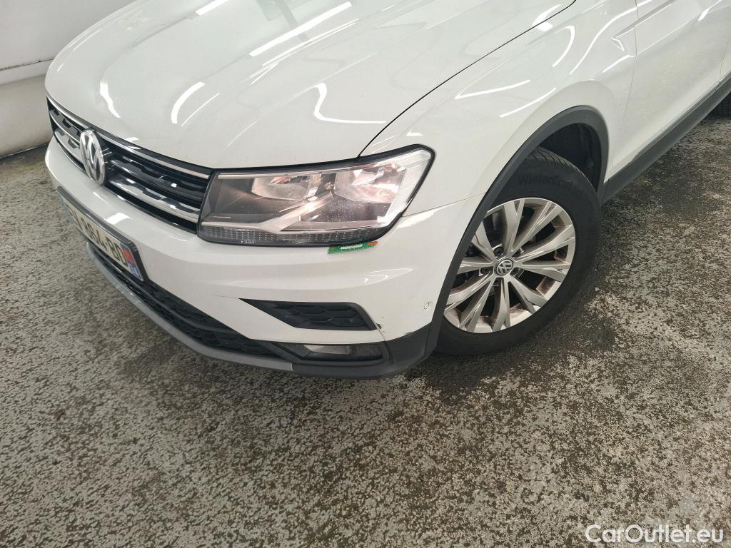  Volkswagen  Tiguan VOLKSWAGEN  / 2016 / 5P / SUV 2.0 TDI 150 DSG7 Confortline Business #4
