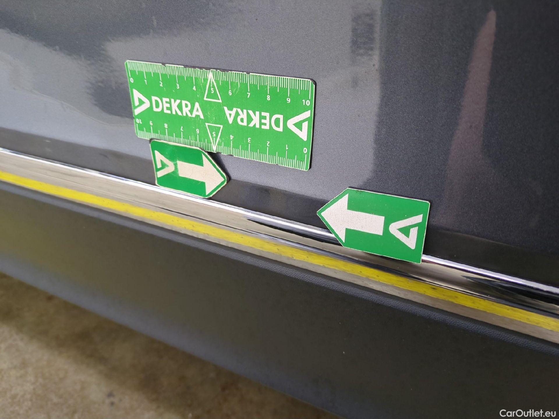  Volkswagen  Tiguan VOLKSWAGEN  Allspace / 2017 / 5P / SUV 1.5 TSI 150 EVO DSG7 Carat Exclusive #21