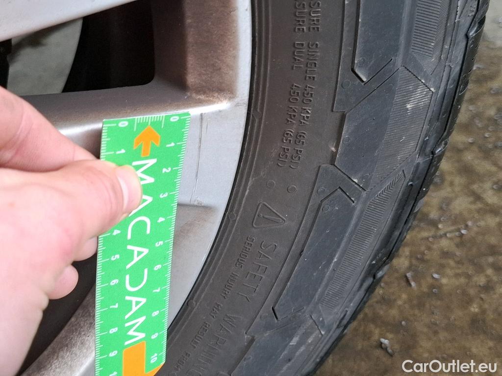  Volkswagen  Touran  IQ.Drive Start-Stop 2.0 TDI 150CV BVA7 E6dT #35