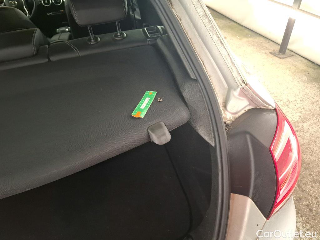  Mercedes  A-Klasse MERCEDES-BENZ Classe A Compact / 2018 / 5P / Berline A 200 d Business Line 8G-DCT #29