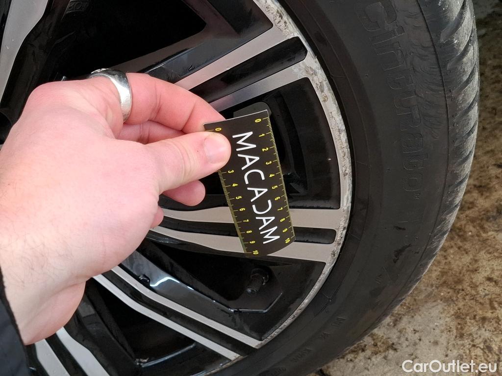  Bmw  Serie 3 BMW Série 3 Touring / 2018 / 5P / Break 318d 150ch Business Design BVA8 #13