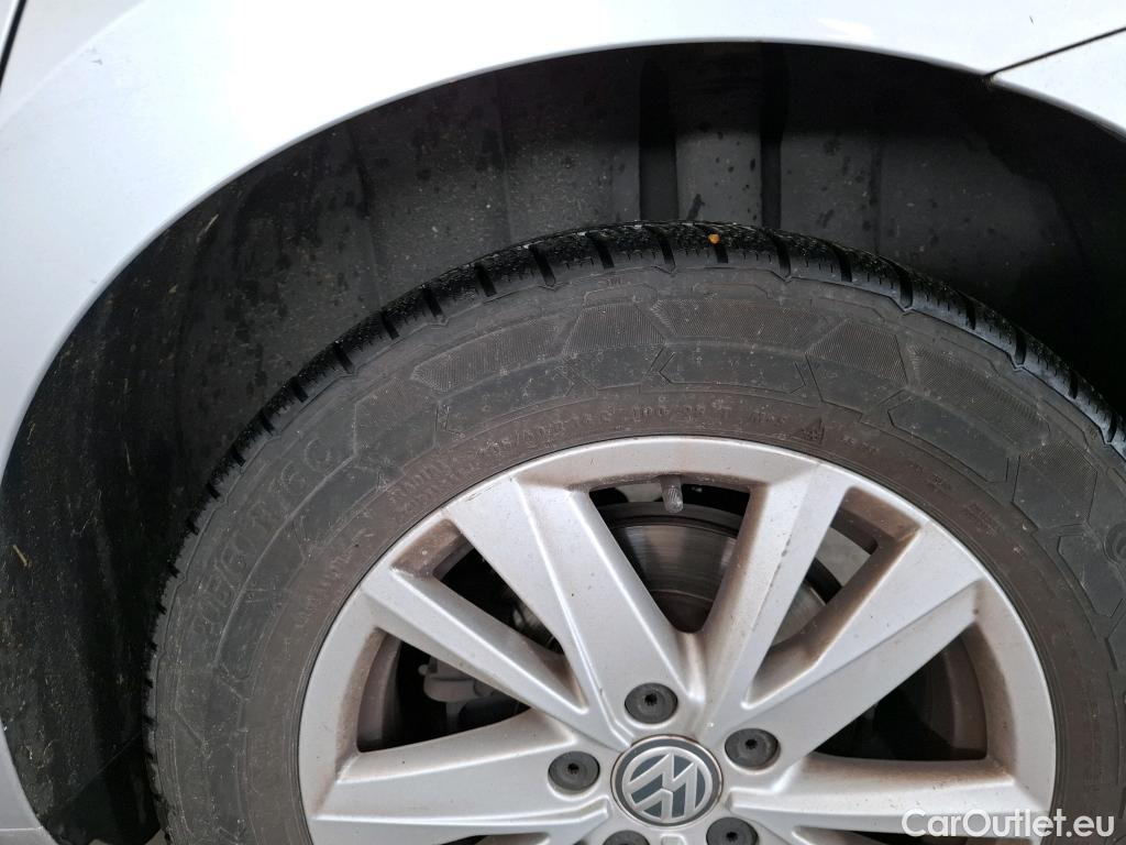  Volkswagen  Touran  IQ.Drive Start-Stop 2.0 TDI 150CV BVA7 E6dT #42