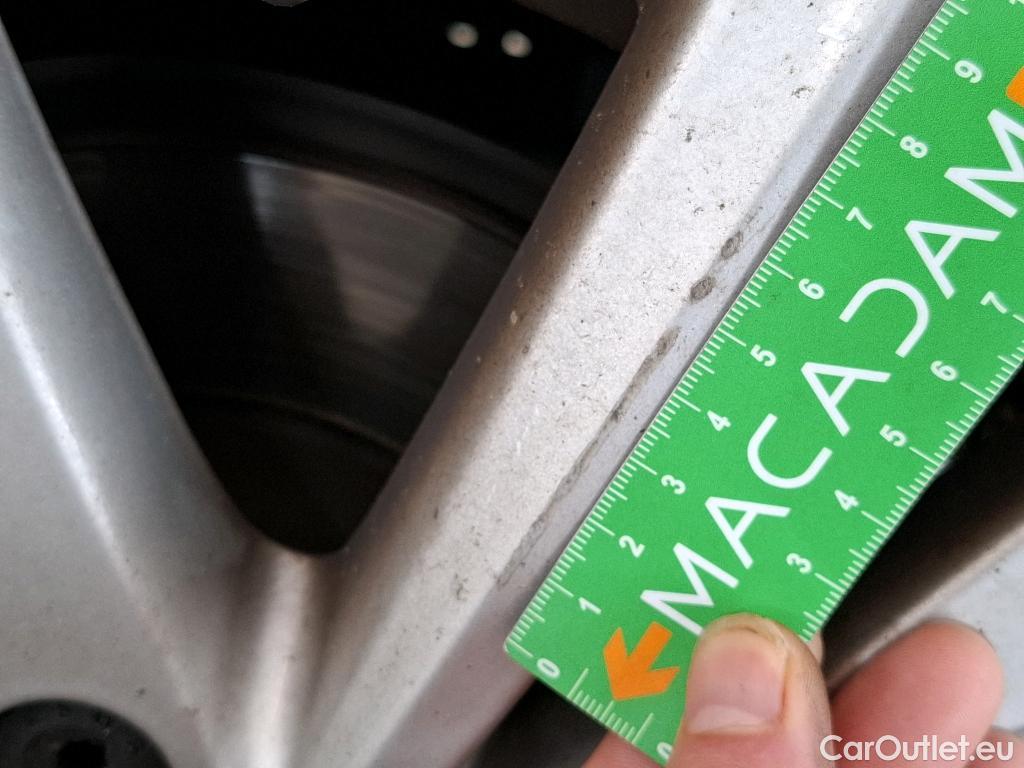  Volkswagen  Touran  IQ.Drive Start-Stop 2.0 TDI 150CV BVA7 E6dT #37