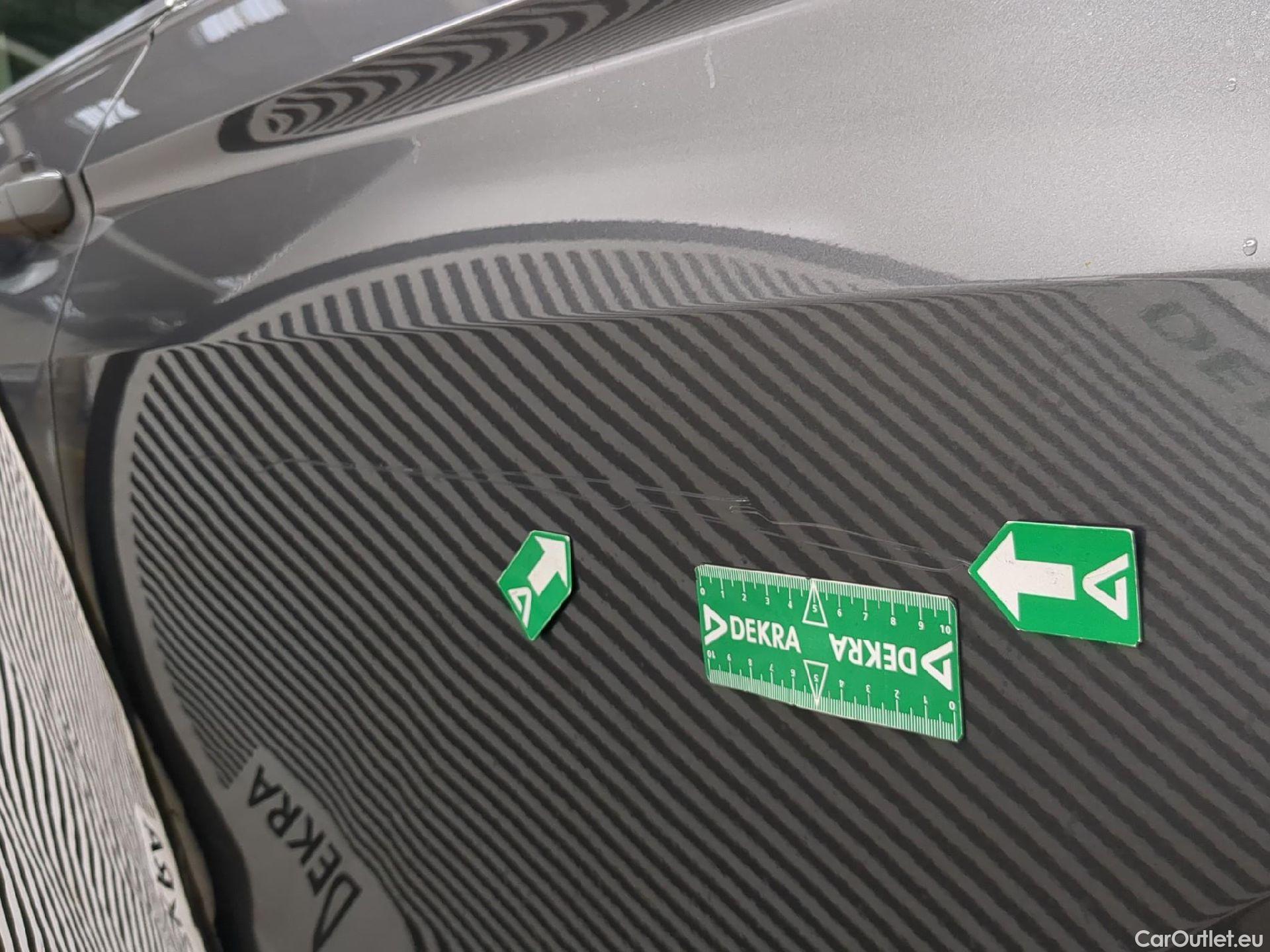  Volkswagen  Tiguan VOLKSWAGEN  5p SUV 2.0 TDI 150 DSG7 Carat Exclusive #33