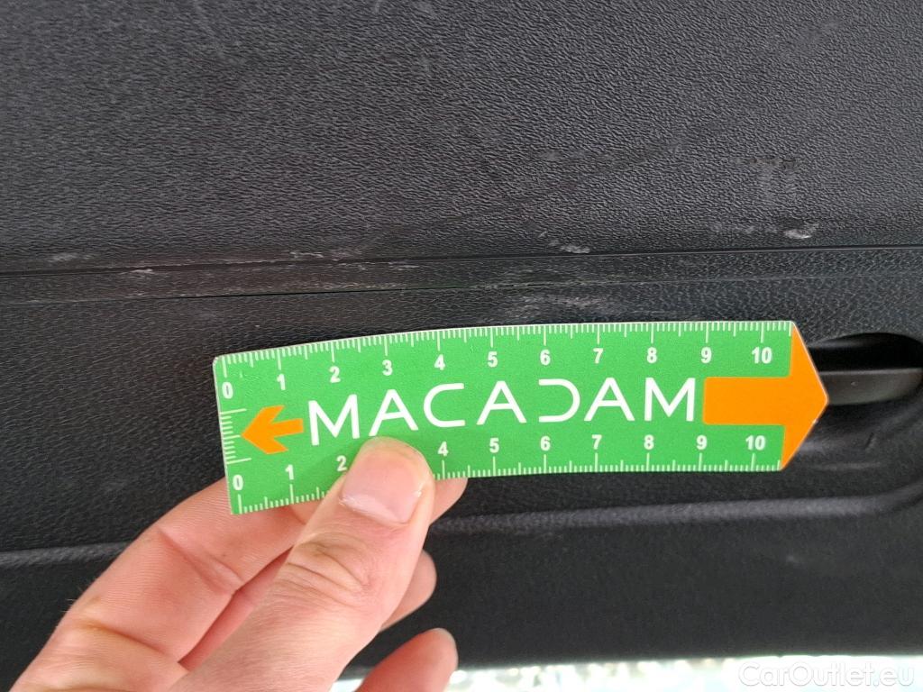  Audi  A4  Avant business line 2.0 TDI 150CV BVA7 E6 #9