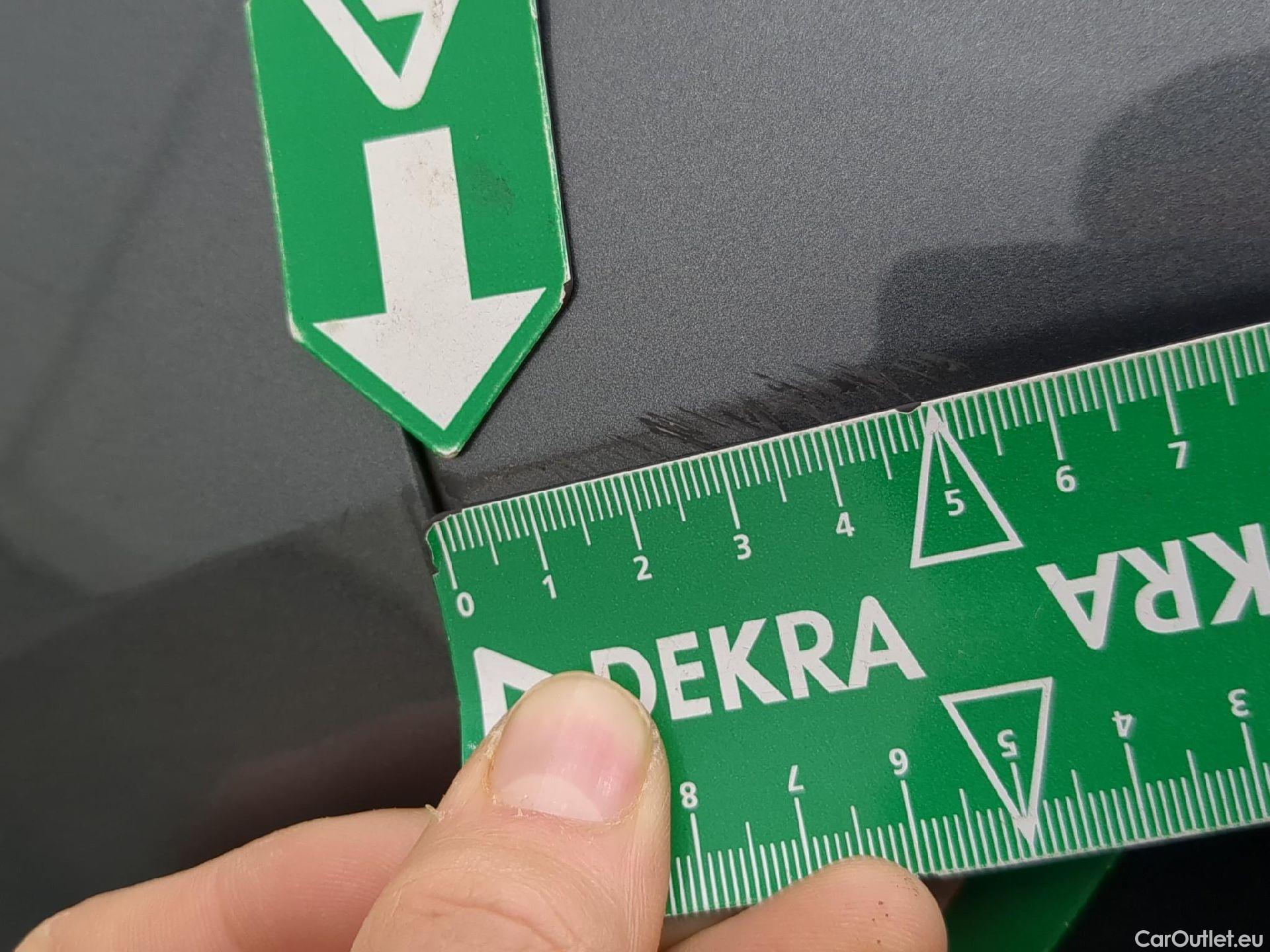  Volkswagen  Tiguan VOLKSWAGEN  5p SUV 2.0 TDI 150 DSG7 Carat Exclusive #8