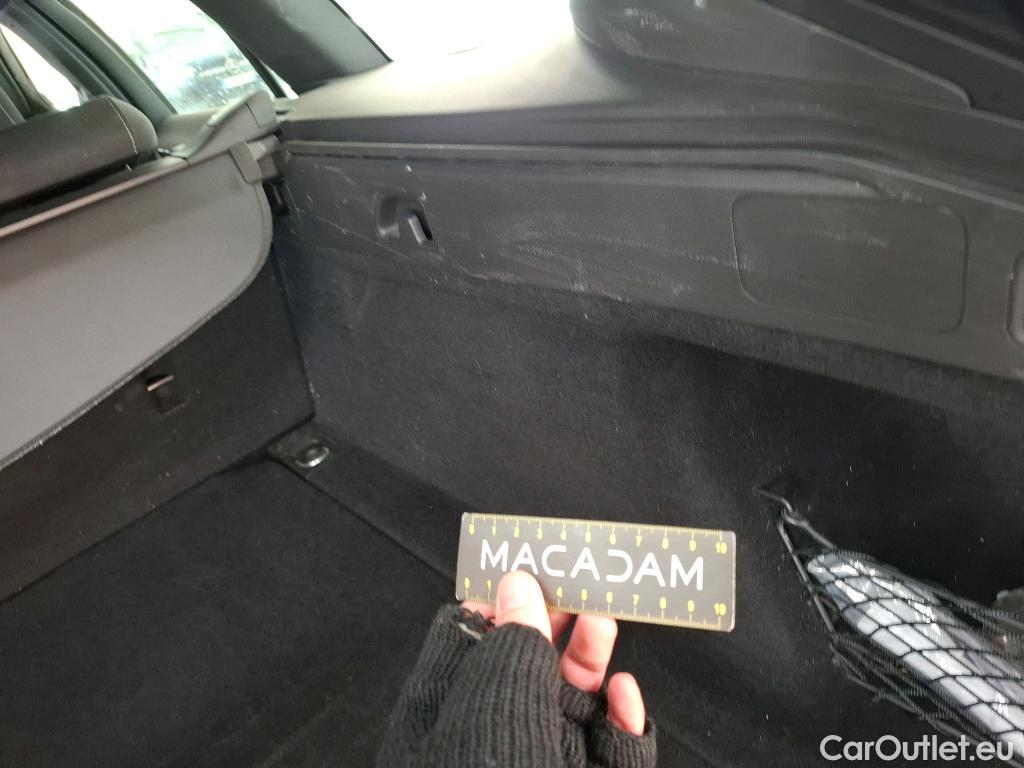  Opel  Insignia OPEL  Sports Tourer / 2020 / 5P / Break 1.5 Diesel 122ch ELEGANCE #33