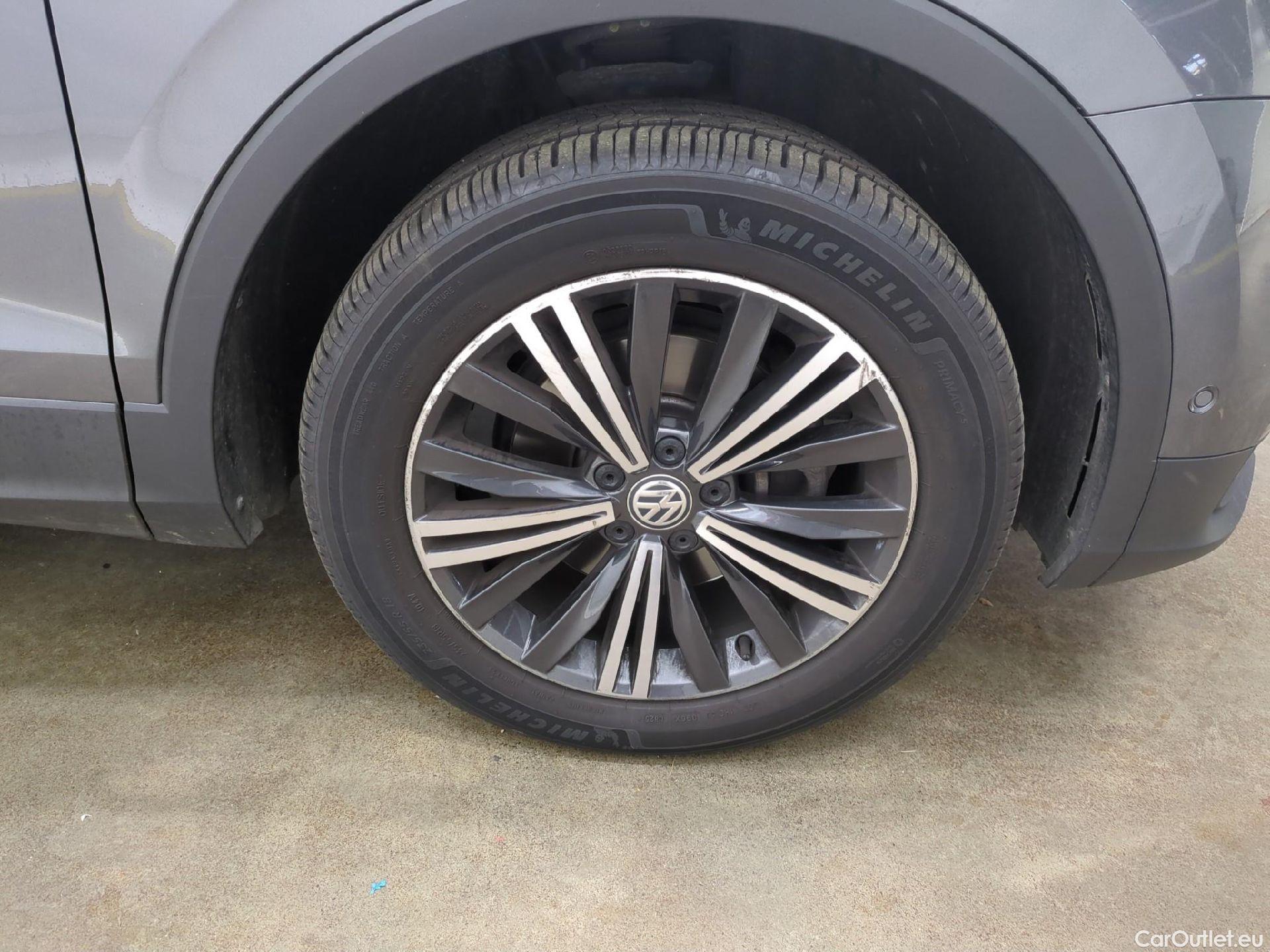  Volkswagen  Tiguan VOLKSWAGEN  Allspace / 2017 / 5P / SUV 1.5 TSI 150 EVO DSG7 Carat Exclusive #7