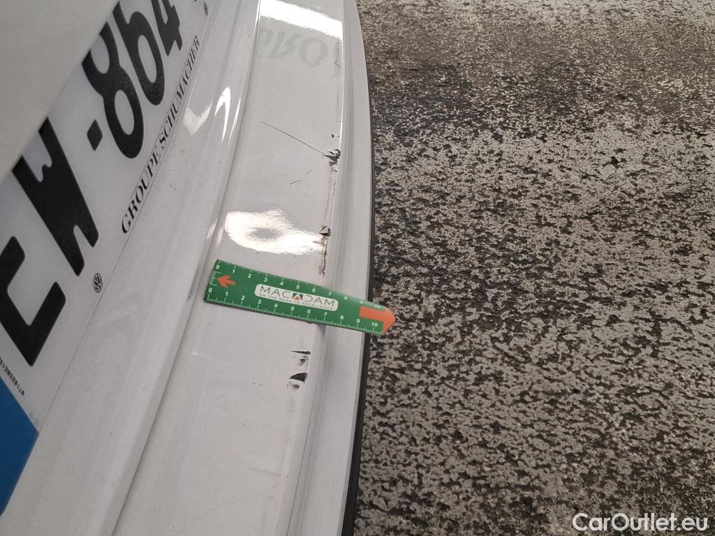  Volkswagen  Tiguan VOLKSWAGEN  / 2016 / 5P / SUV 2.0 TDI 150 DSG7 Confortline Business #3