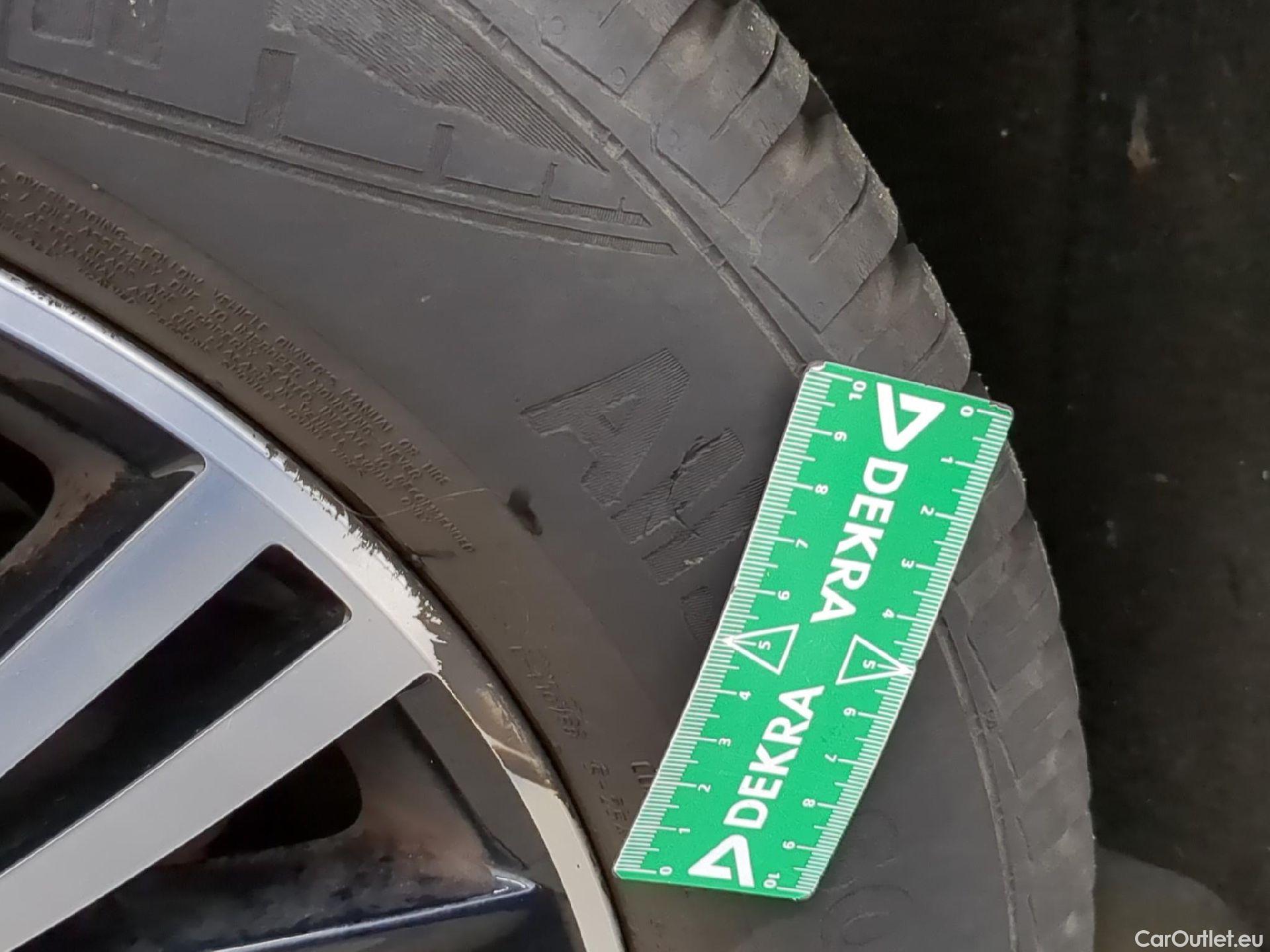  Volkswagen  Tiguan VOLKSWAGEN  5p SUV 2.0 TDI 150 DSG7 Carat Exclusive #7