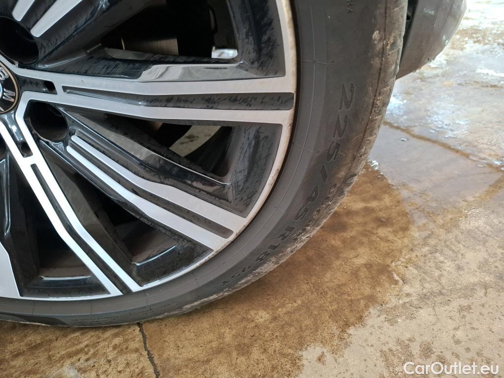  Bmw  Serie 3 BMW Série 3 Touring / 2018 / 5P / Break 318d 150ch Business Design BVA8 #3