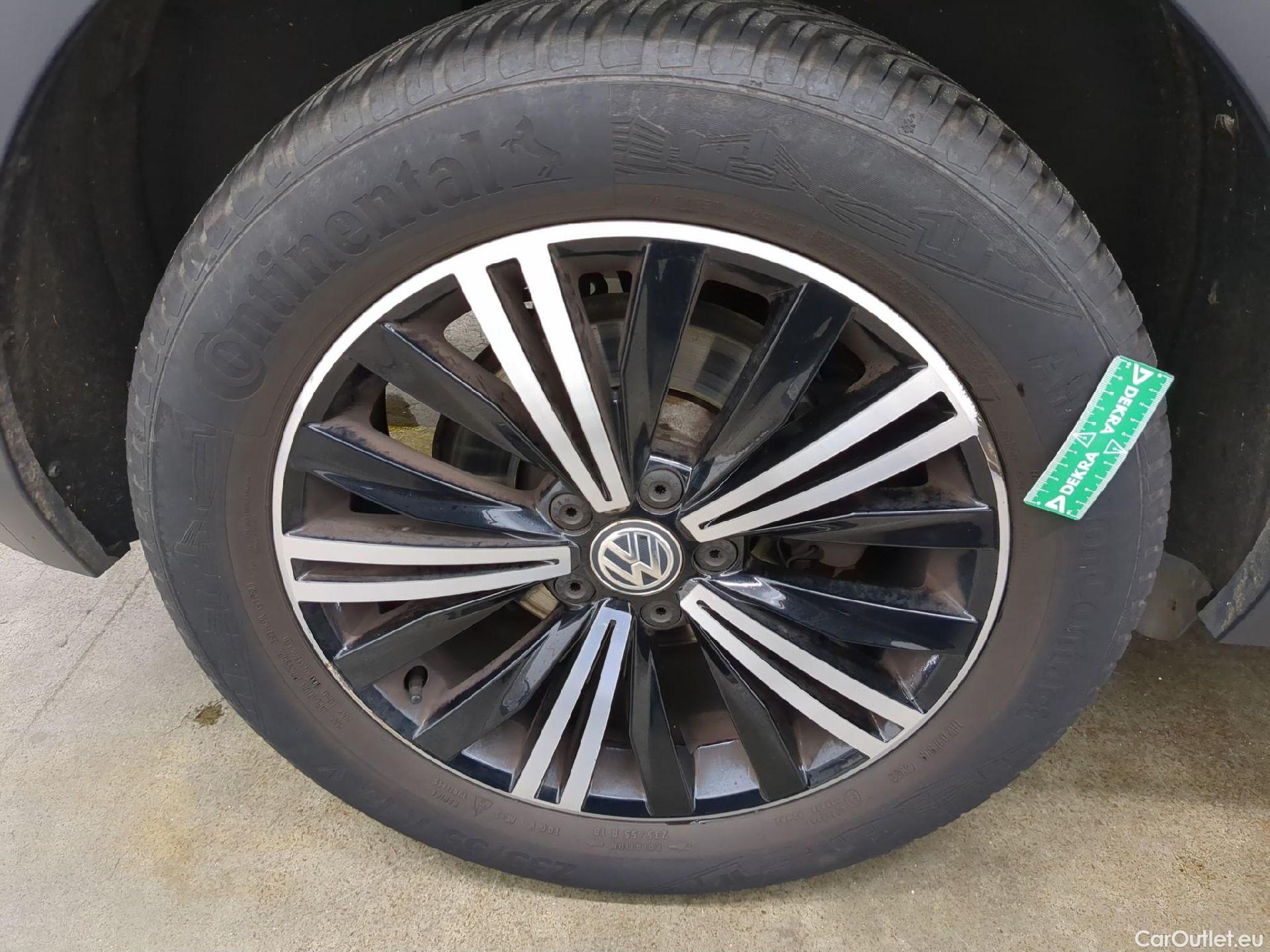  Volkswagen  Tiguan VOLKSWAGEN  5p SUV 2.0 TDI 150 DSG7 Carat Exclusive #5