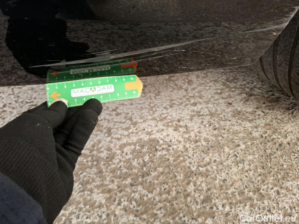  Bmw  Serie 3 BMW Série 3 Touring / 2022 / 5P / Break 318i 156ch Business Design BVA8 #4