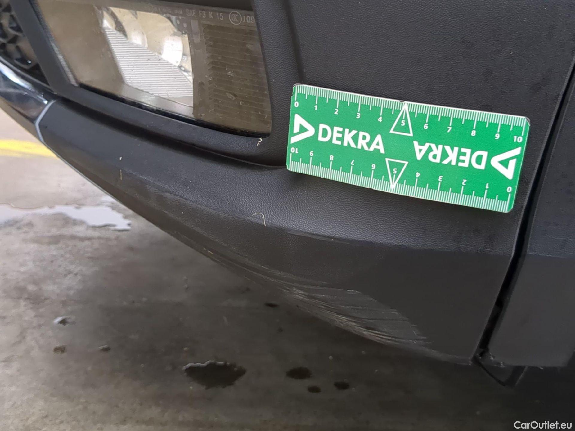  Volkswagen  Tiguan VOLKSWAGEN  5p SUV 2.0 TDI 150 DSG7 Carat Exclusive #26