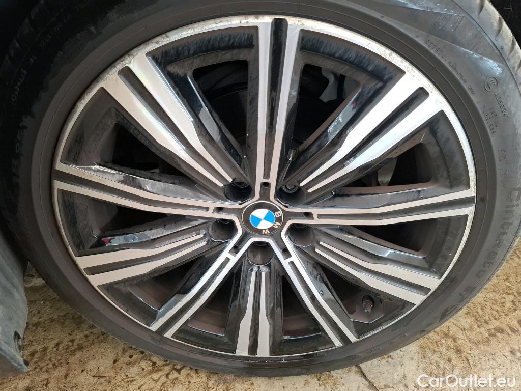  Bmw  Serie 3 BMW Série 3 Touring / 2018 / 5P / Break 318d 150ch Business Design BVA8 #10