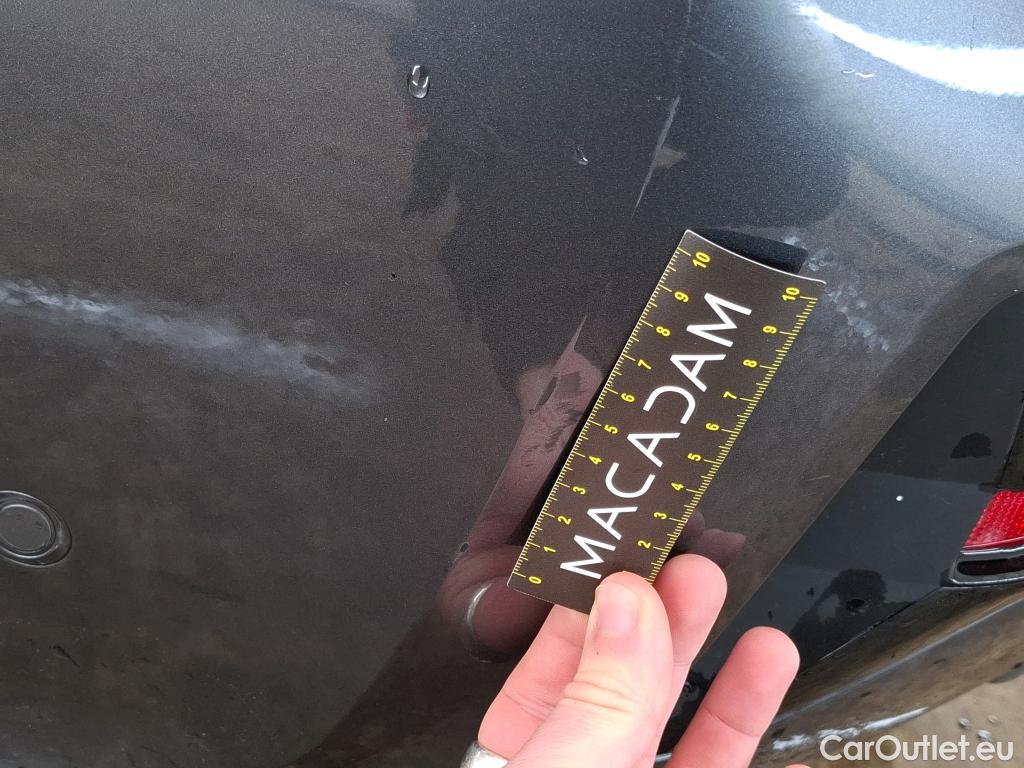  Bmw  Serie 3 BMW Série 3 Touring / 2018 / 5P / Break 318d 150ch Business Design BVA8 #9