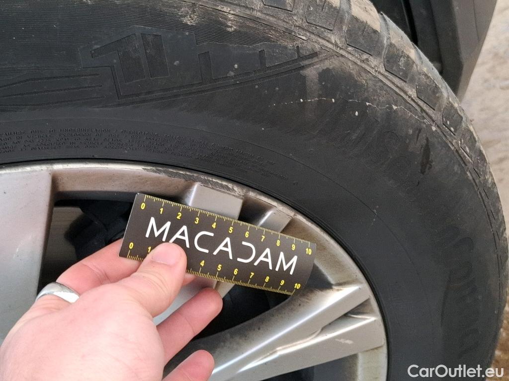  Volkswagen  Tiguan VOLKSWAGEN  / 2020 / 5P / SUV 2.0 TDI 150 DSG7 Life Business #7