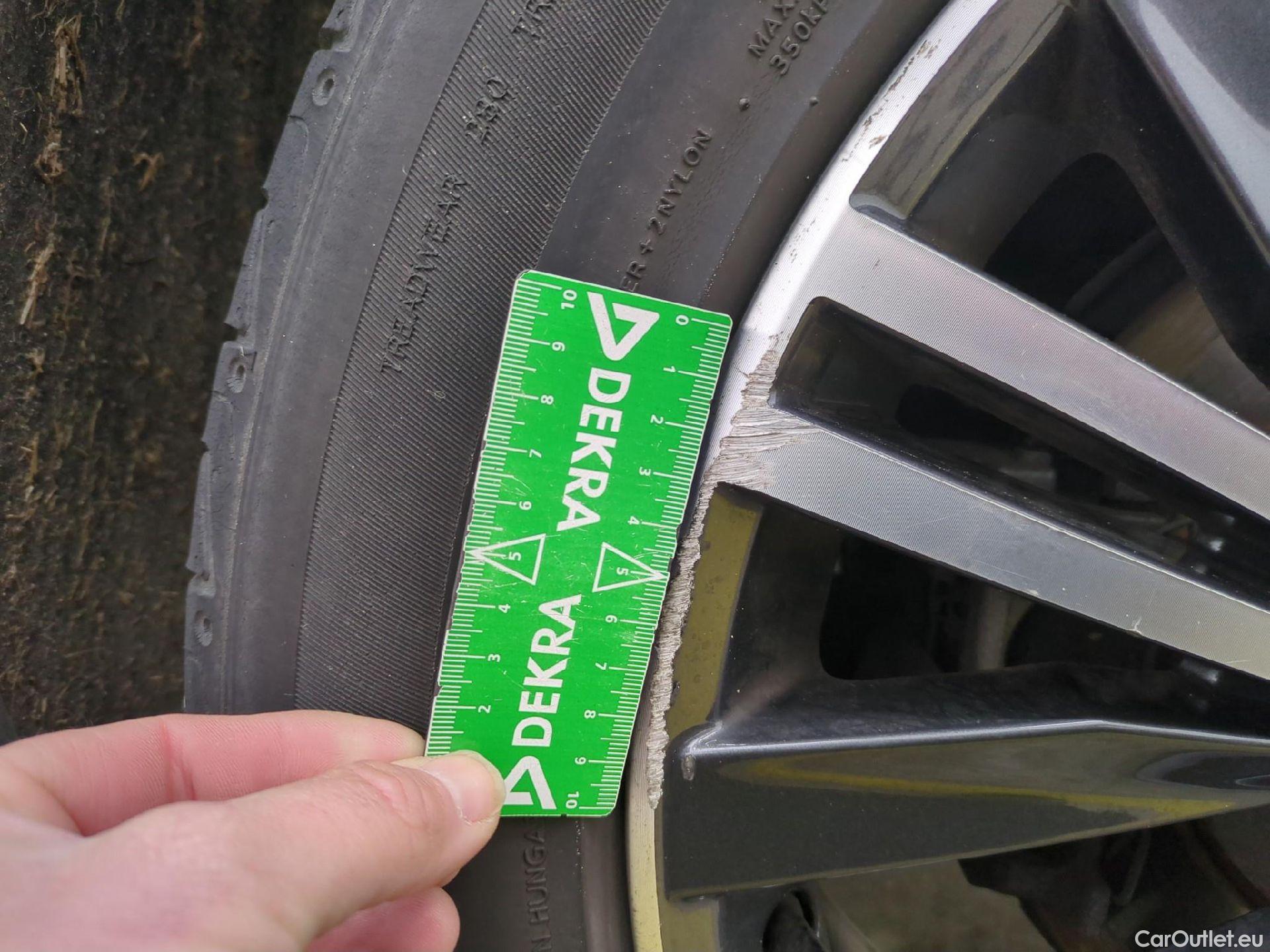  Volkswagen  Tiguan VOLKSWAGEN  Allspace / 2017 / 5P / SUV 1.5 TSI 150 EVO DSG7 Carat Exclusive #3