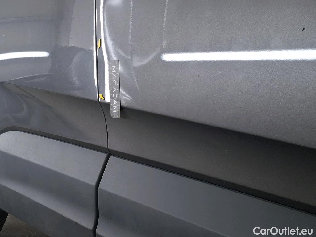  Opel   Grandland X Grandland X Elegance Business 1.5 130CV BVA8 E6d #3