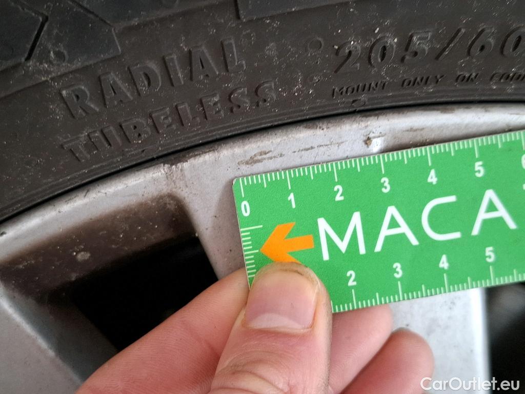  Volkswagen  Touran  IQ.Drive Start-Stop 2.0 TDI 150CV BVA7 E6dT #38