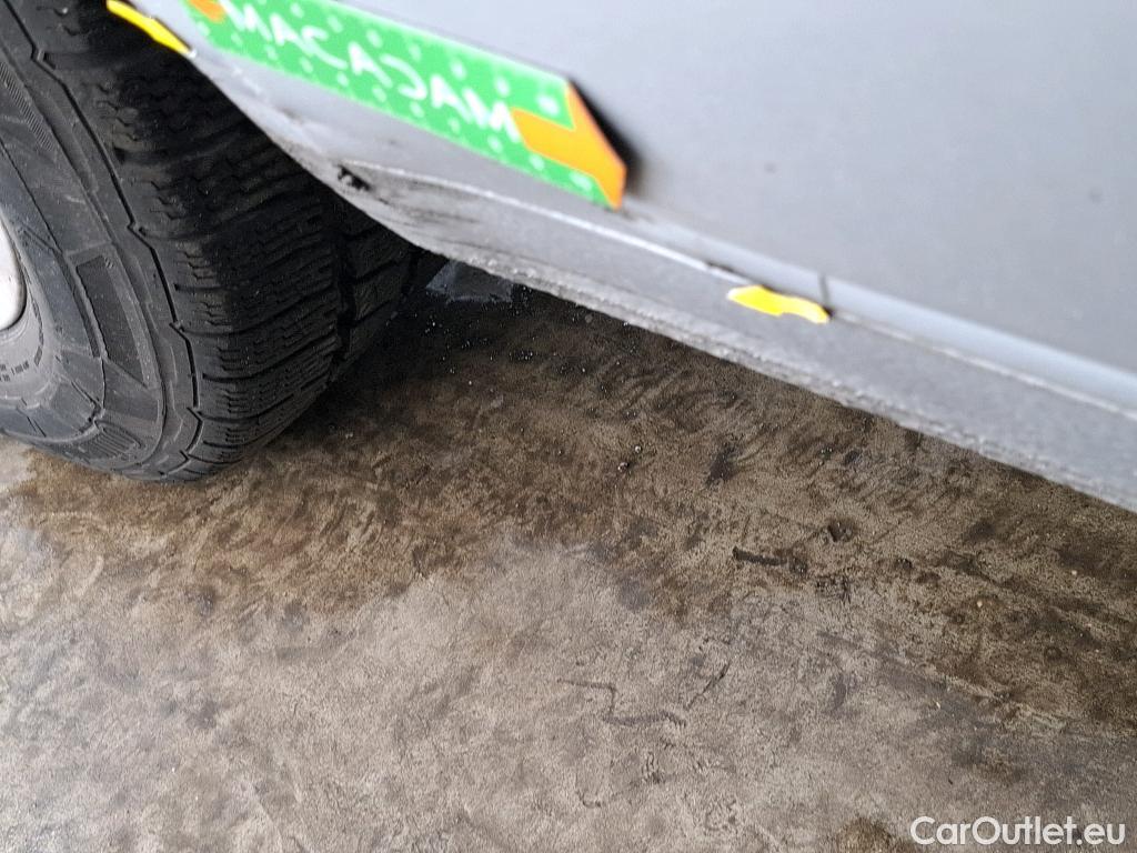  Volkswagen  Touran  IQ.Drive Start-Stop 2.0 TDI 150CV BVA7 E6dT #3