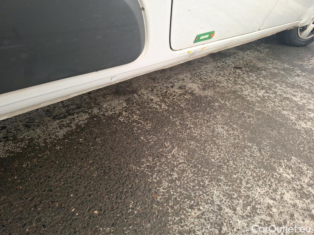  Renault  Kangoo  Express Maxi Extra (Série Spéciale) 1.5 dCi 90CV BVM5 E6 #31