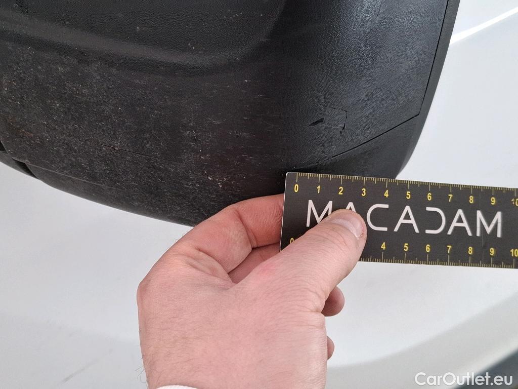  Renault  Trafic RENAULT  / 2019 / 4P / Fourgon tole FG GCF L1H1 1200 dCi 120 #26