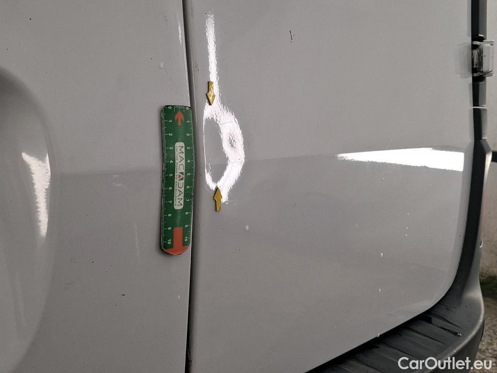  Renault  Kangoo  Express Maxi Extra (Série Spéciale) 1.5 dCi 90CV BVM5 E6 #49