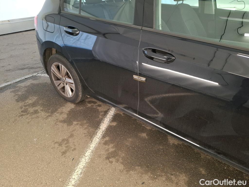  Volkswagen  Golf  VOLKSWAGEN / 2020 / 5P / Berline 2.0 TDI SCR 115 DSG7 Life Busi #25