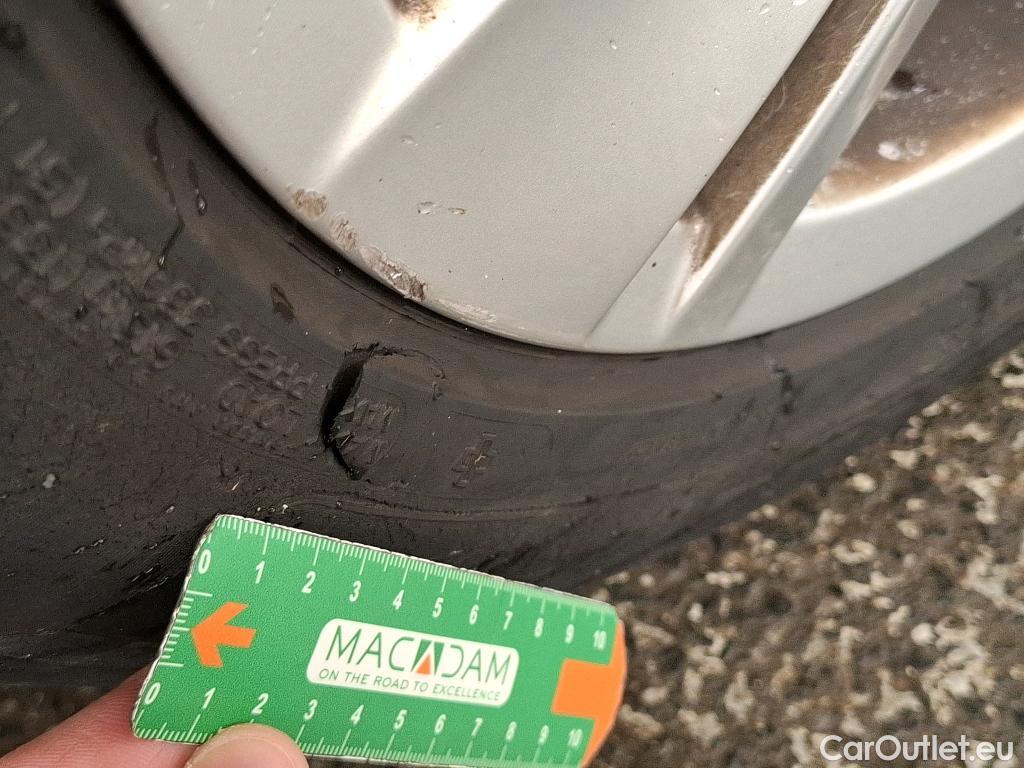  Volkswagen  Golf  VOLKSWAGEN / 2020 / 5P / Berline 1.0 TSI OPF 110 BVM6 Life Busi #7