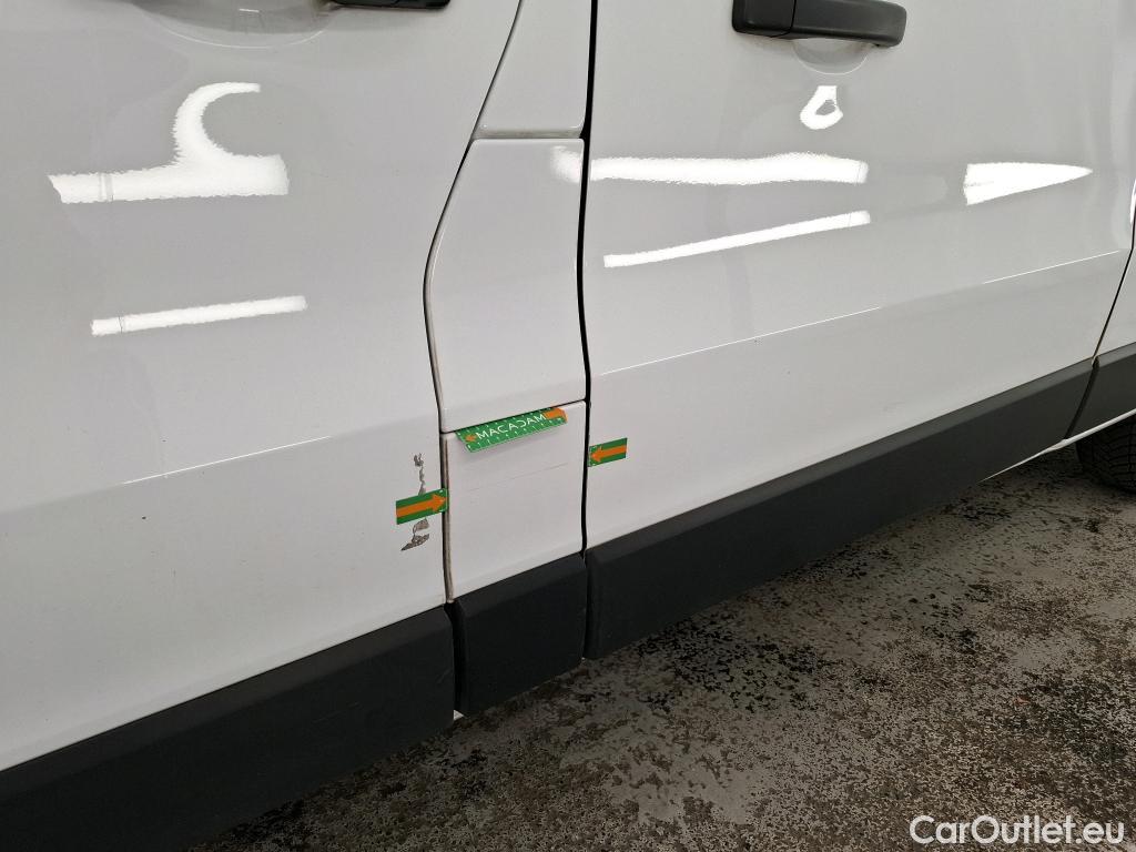  Renault  Trafic  Fourgon L2H1 3T Grand Confort 2.0 dCi 130CV BVM6 E6d #26