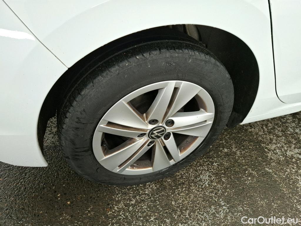  Volkswagen  Golf  VOLKSWAGEN / 2020 / 5P / Berline 1.0 TSI OPF 110 BVM6 Life Busi #8