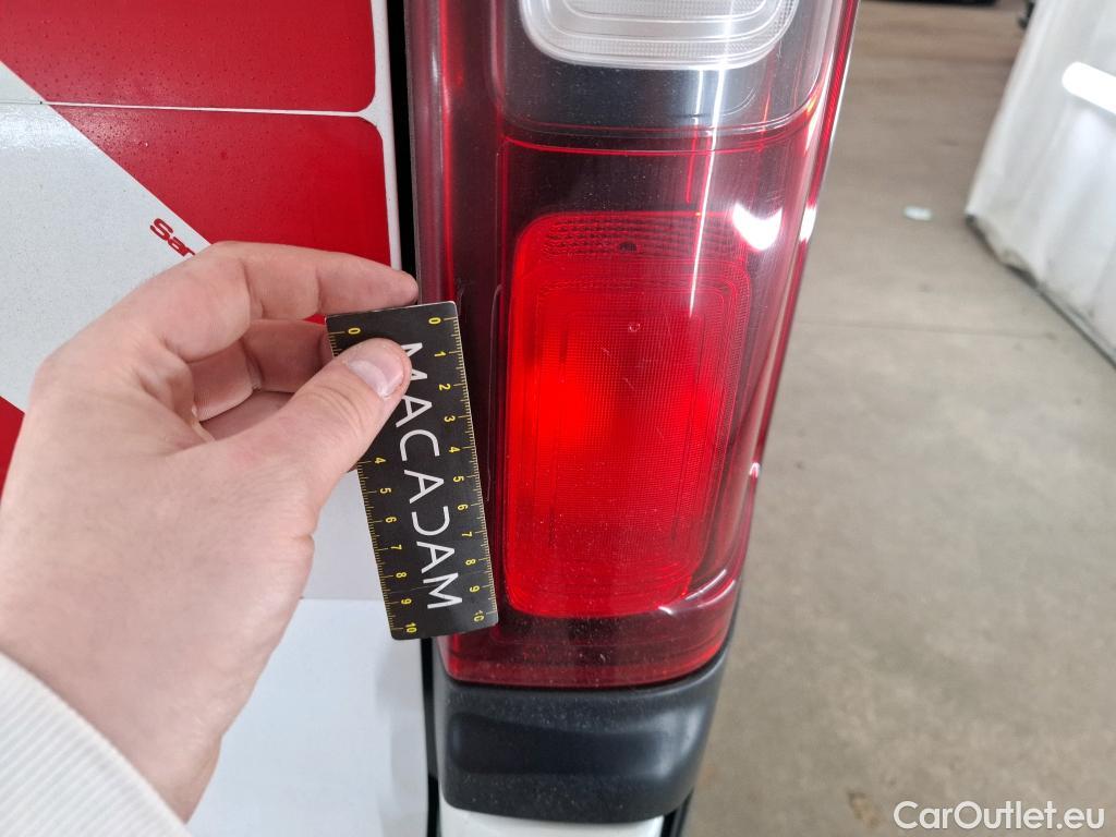  Renault  Trafic RENAULT  / 2019 / 4P / Fourgon tole FG GCF L1H1 1200 dCi 120 #12