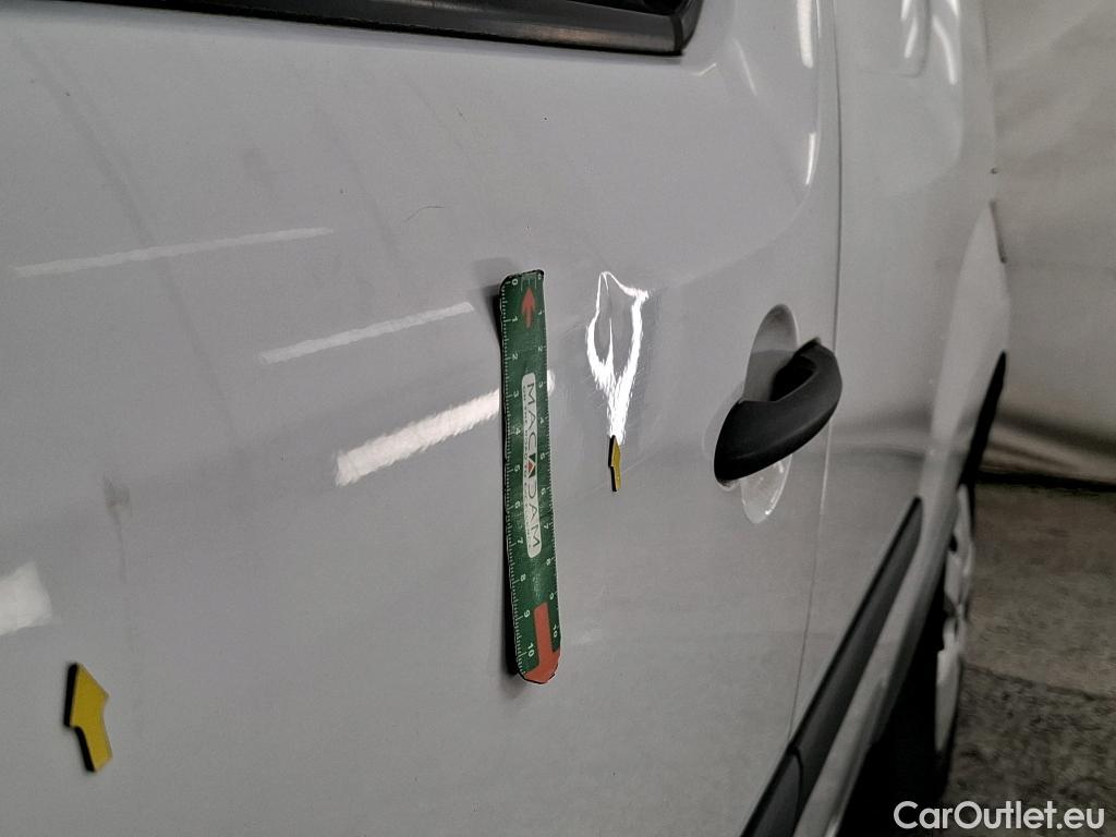  Renault  Kangoo  Express Maxi Extra (Série Spéciale) 1.5 dCi 90CV BVM5 E6 #26