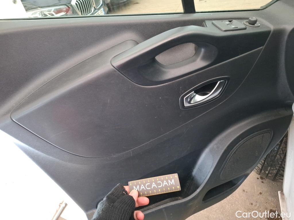  Renault  Trafic  Fourgon L2H1 1300 Confort 1.6 dCi #15