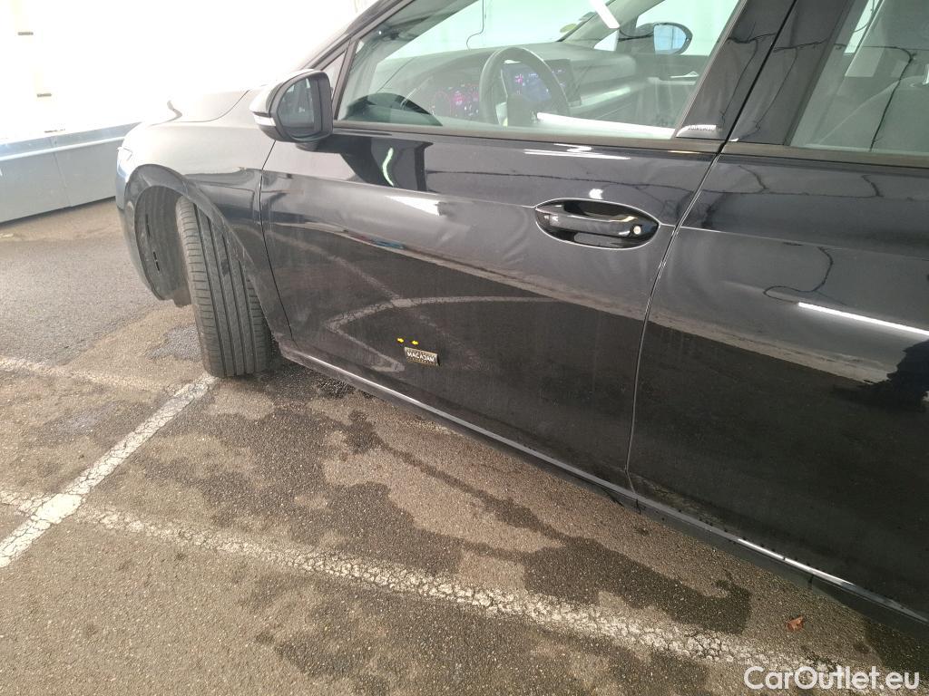  Volkswagen  Golf  VOLKSWAGEN / 2020 / 5P / Berline 2.0 TDI SCR 115 DSG7 Life Busi #21