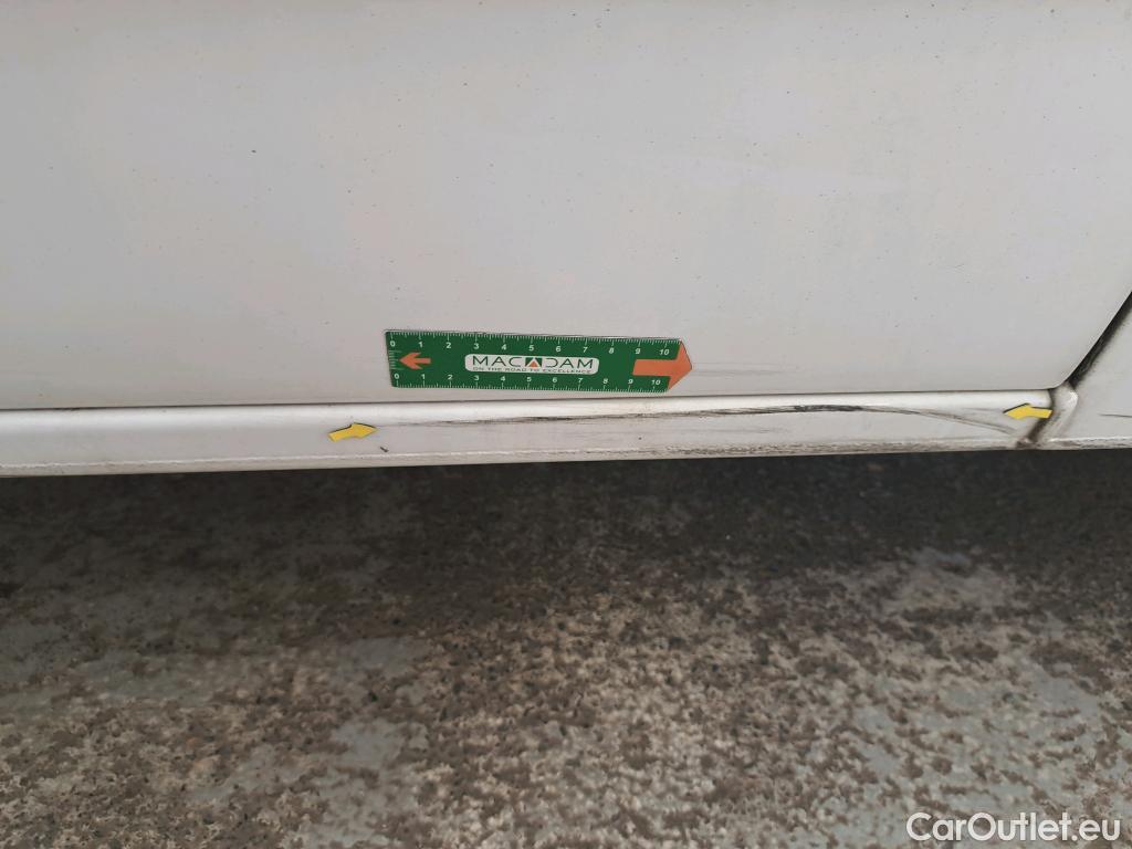  Nissan  NV400  L3H2 3500 Business 2.3 DCI TT 165 S/S / Batterie HS #96