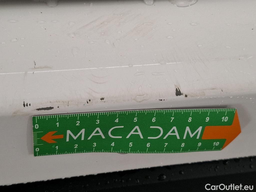  Toyota  Yaris TOYOTA  Hybride Affaires / 2019 / 5P / Berline / VU 1.5 Hybride 116h Dynamic Business Affair #9