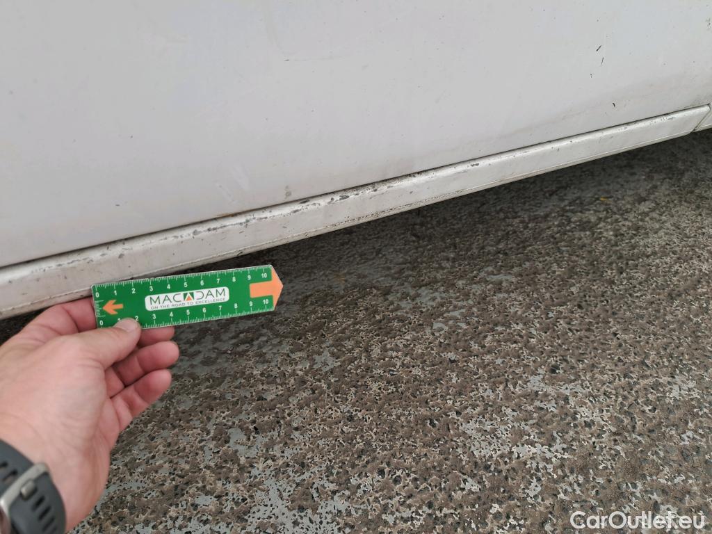  Nissan  NV400  L3H2 3500 Business 2.3 DCI TT 165 S/S / Batterie HS #46