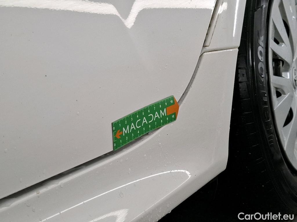  Toyota  Yaris TOYOTA  Hybride Affaires / 2019 / 5P / Berline / VU 1.5 Hybride 116h Dynamic Business Affair #12