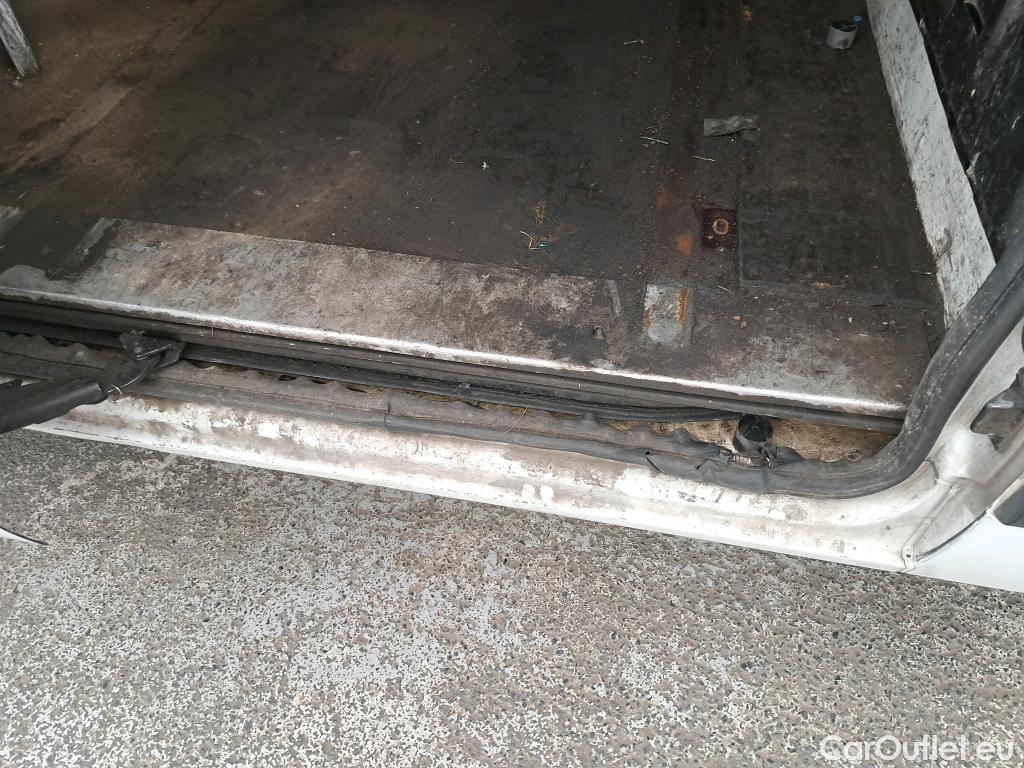  Nissan  NV400  L3H2 3500 Business 2.3 DCI TT 165 S/S / Batterie HS #56