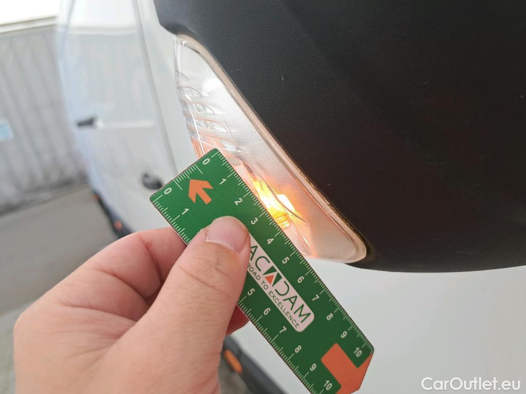  Nissan  NV400  L3H2 3500 Business 2.3 DCI TT 165 S/S / Batterie HS #84