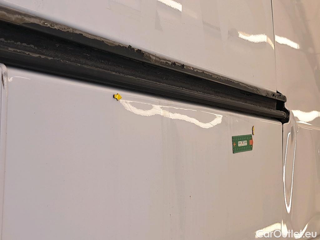  Nissan  NV400  L3H2 3500 Business 2.3 DCI TT 165 S/S / Batterie HS #13