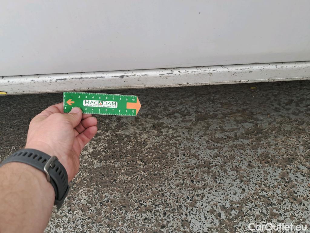  Nissan  NV400  L3H2 3500 Business 2.3 DCI TT 165 S/S / Batterie HS #45