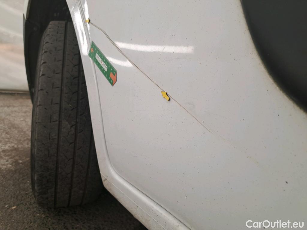  Nissan  NV400  L3H2 3500 Business 2.3 DCI TT 165 S/S / Batterie HS #29