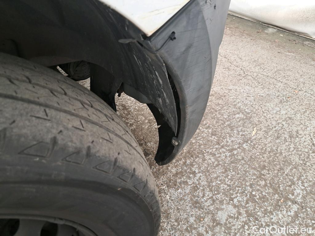  Nissan  NV400  L3H2 3500 Business 2.3 DCI TT 165 S/S / Batterie HS #61