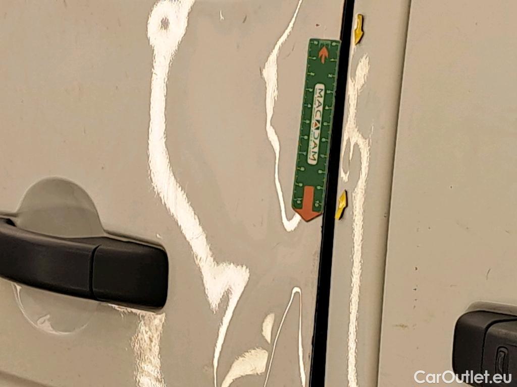  Nissan  NV400  L3H2 3500 Business 2.3 DCI TT 165 S/S / Batterie HS #53