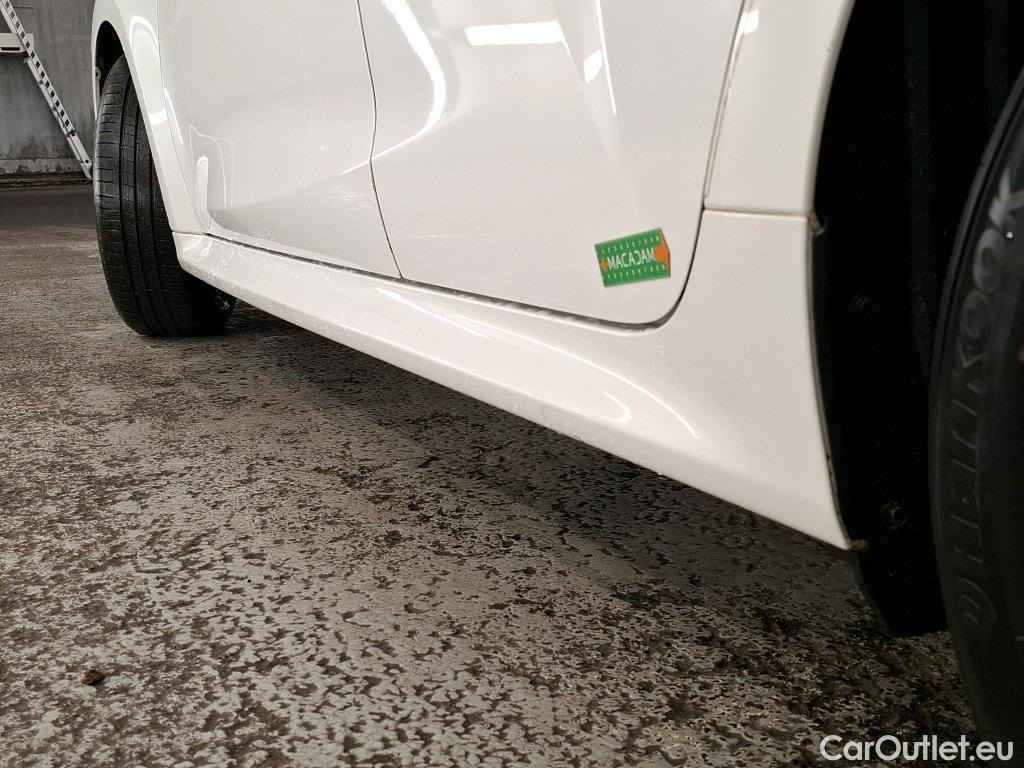  Toyota  Yaris TOYOTA  Hybride Affaires / 2019 / 5P / Berline / VU 1.5 Hybride 116h Dynamic Business Affair #13