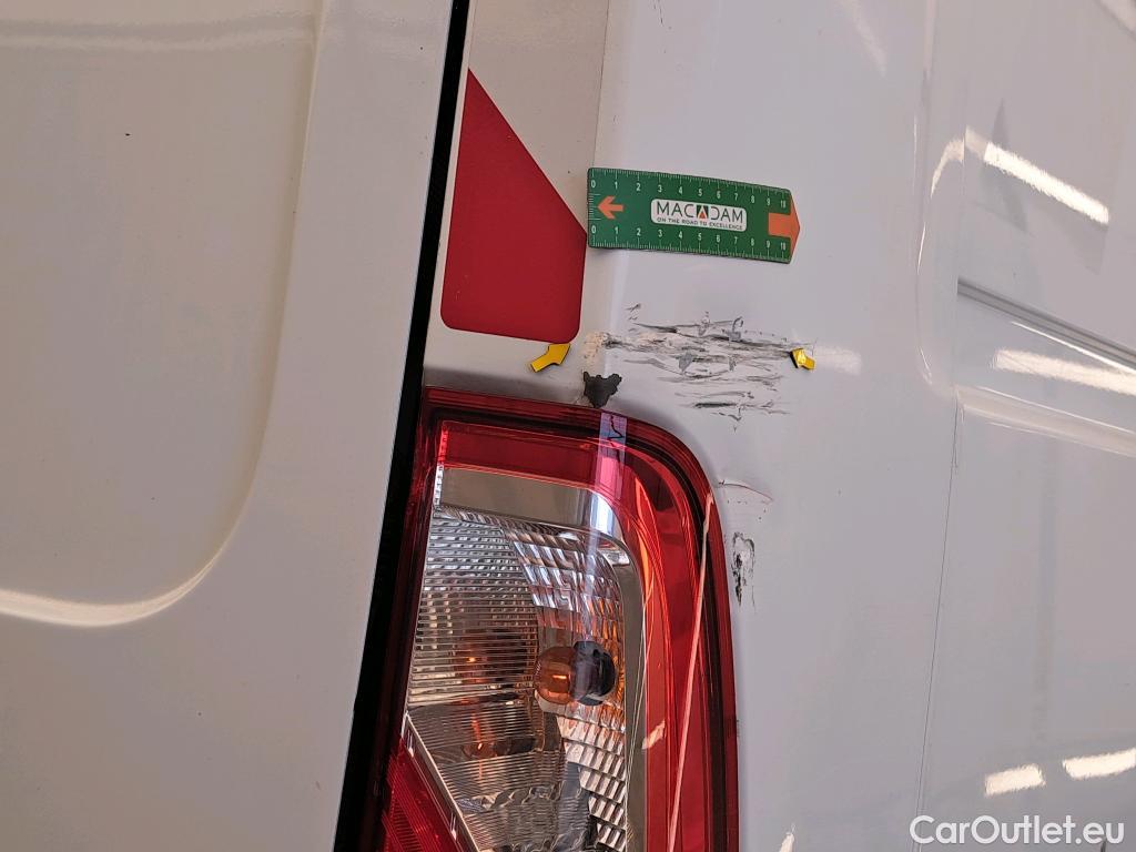  Nissan  NV400  L3H2 3500 Business 2.3 DCI TT 165 S/S / Batterie HS #39