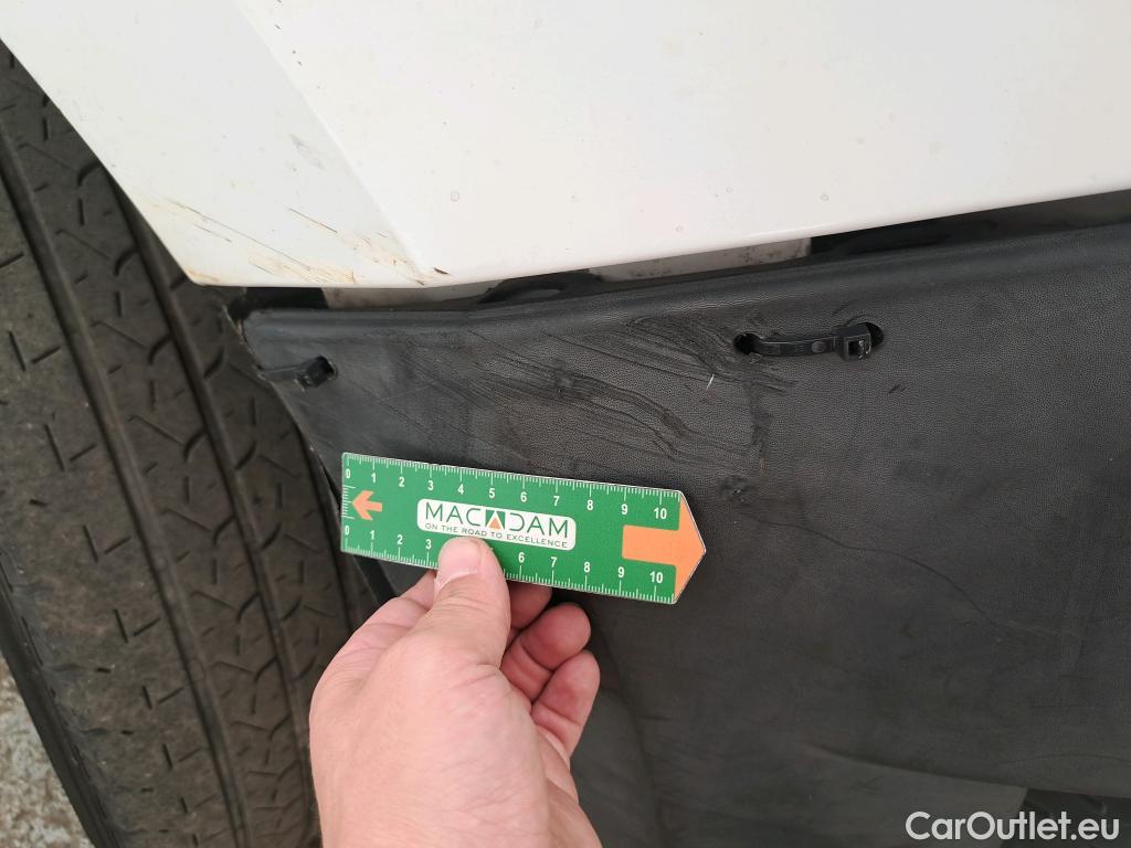  Nissan  NV400  L3H2 3500 Business 2.3 DCI TT 165 S/S / Batterie HS #21